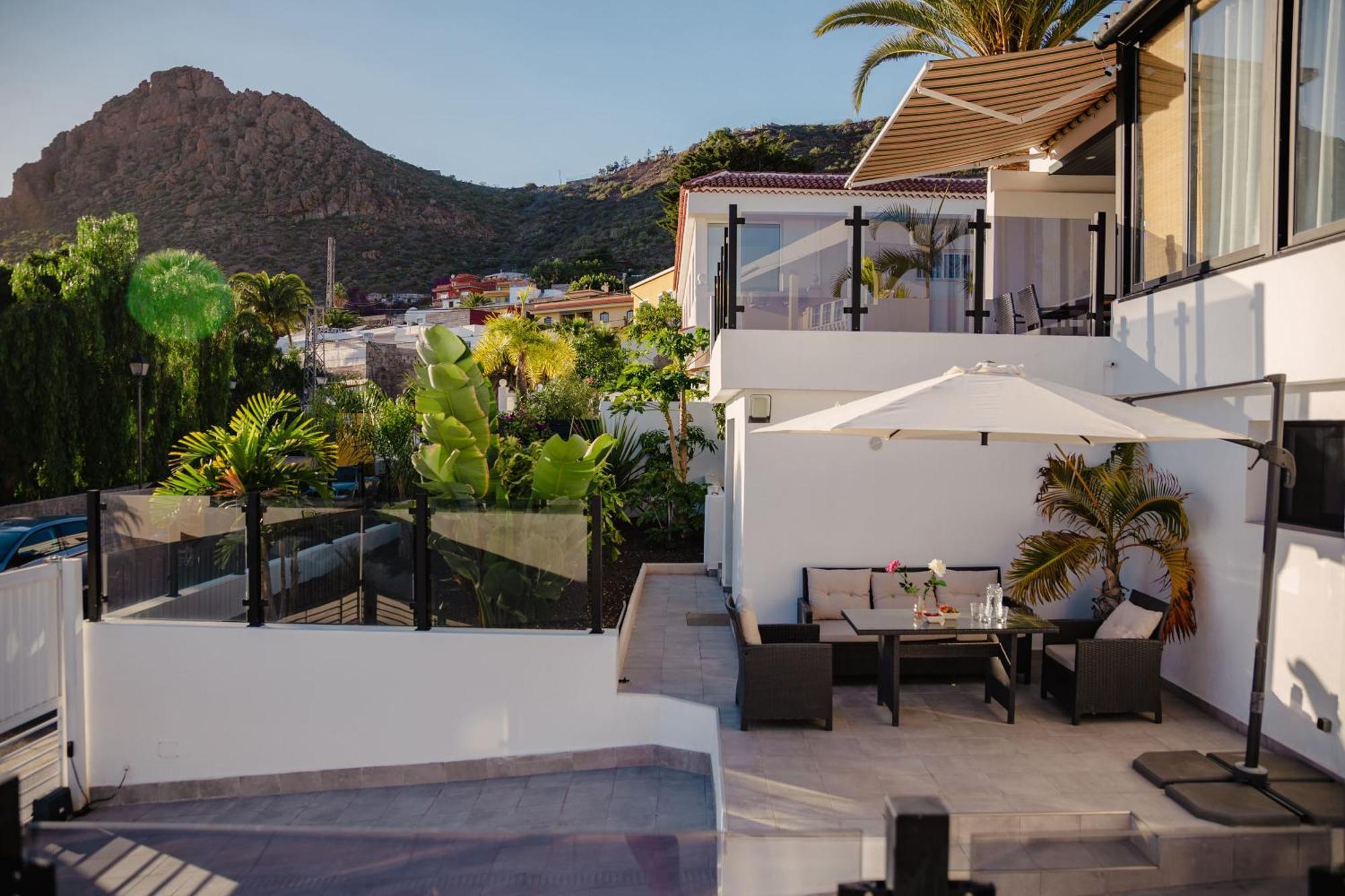 Villa La Blanca Arona  Exterior photo